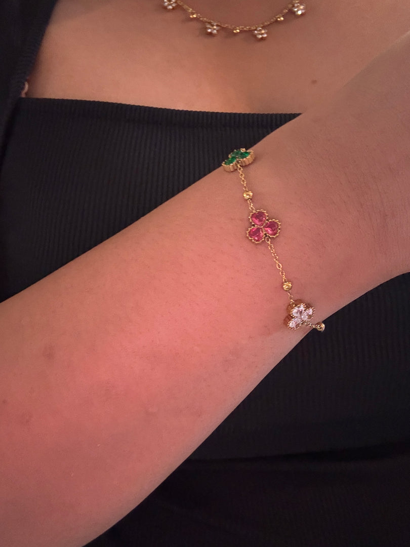 Multi-floral bracelet