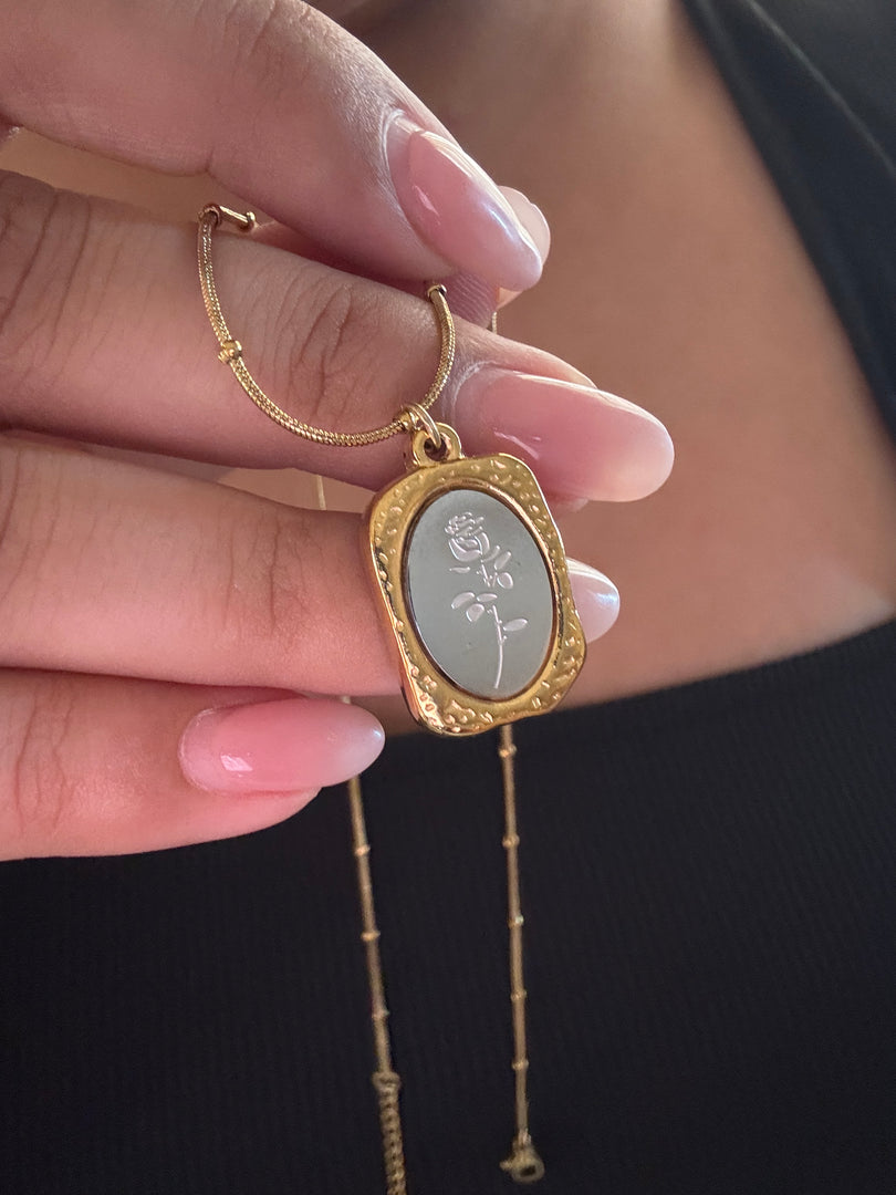 Dual tone pendant