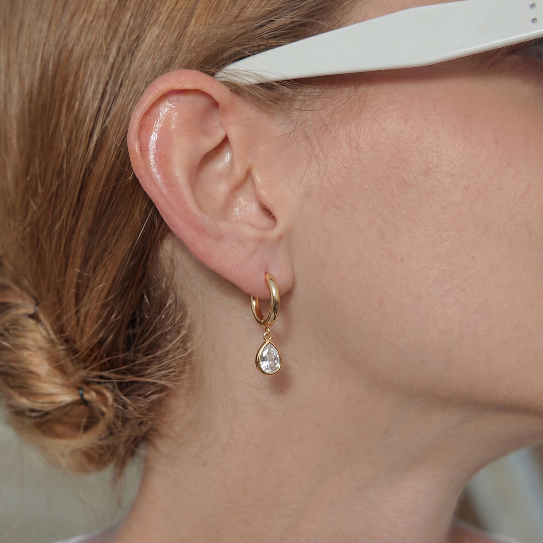 Amara Teardrop Hoops