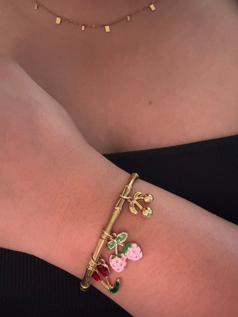 Cherry Kiss Kada