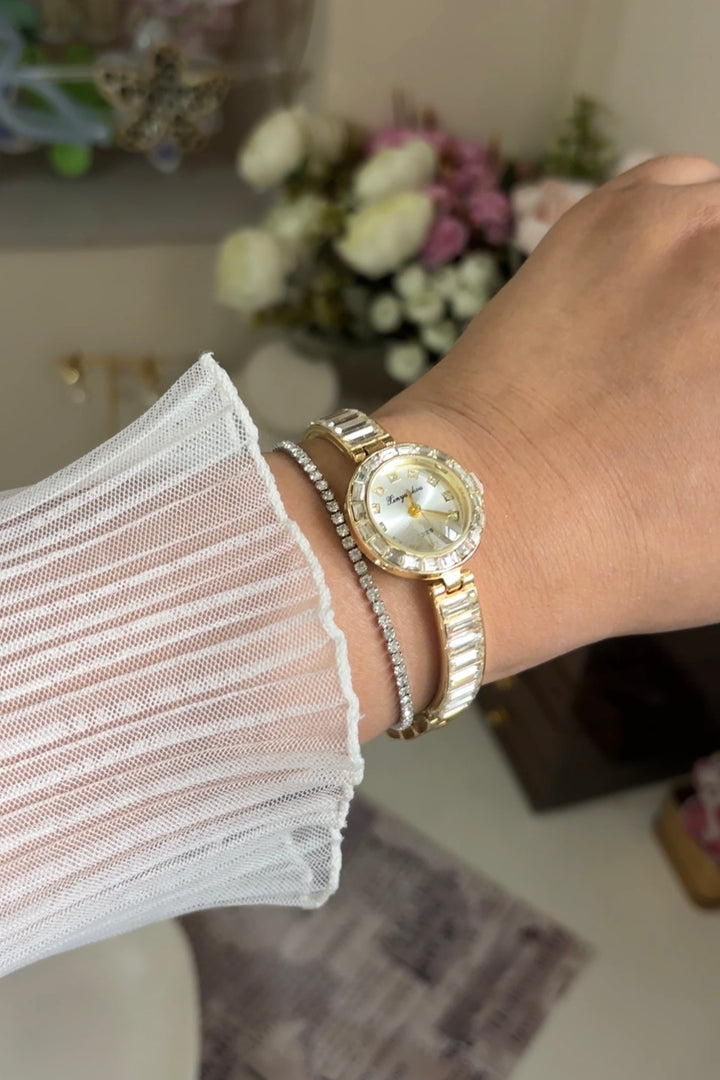 Crystal Crown Round Watch