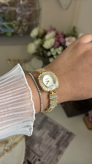 Empress crystal timepiece
