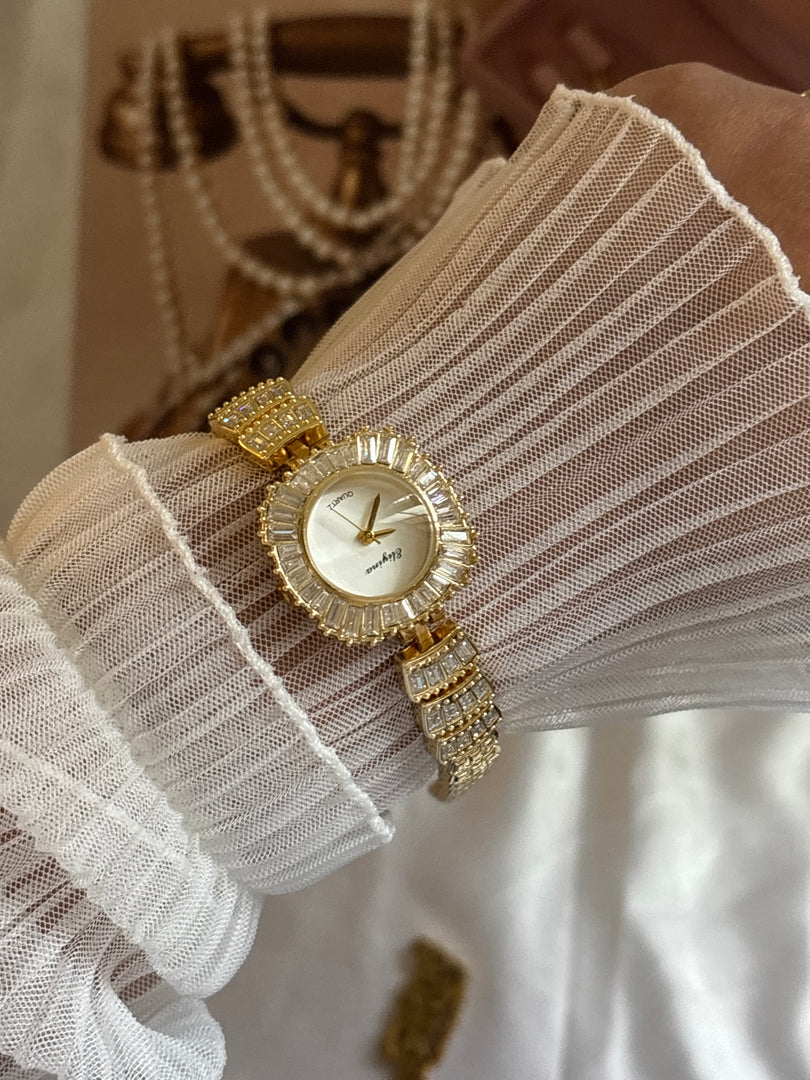 Empress crystal timepiece