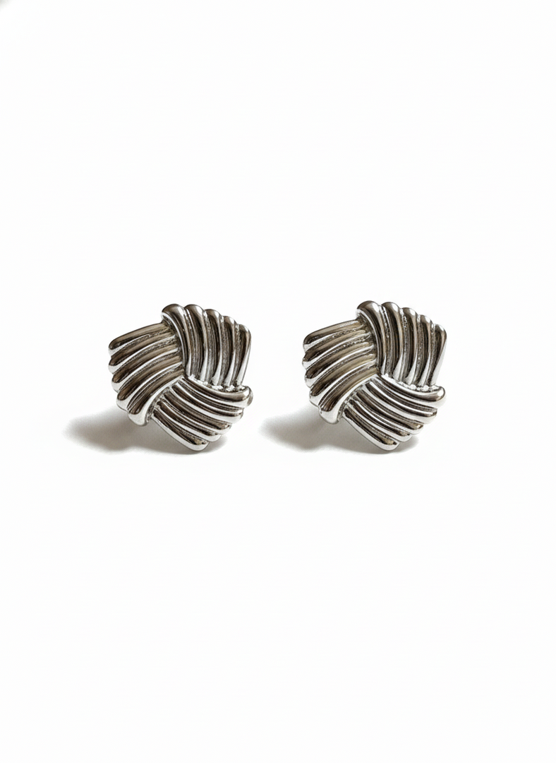 Silver Knot