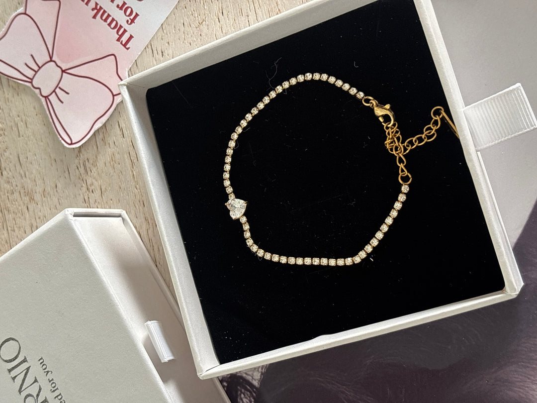 Heart tennis bracelet