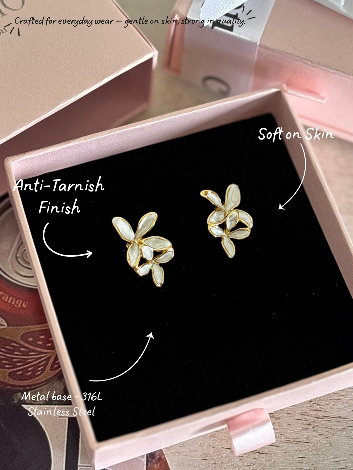 Leafy dangles (white)